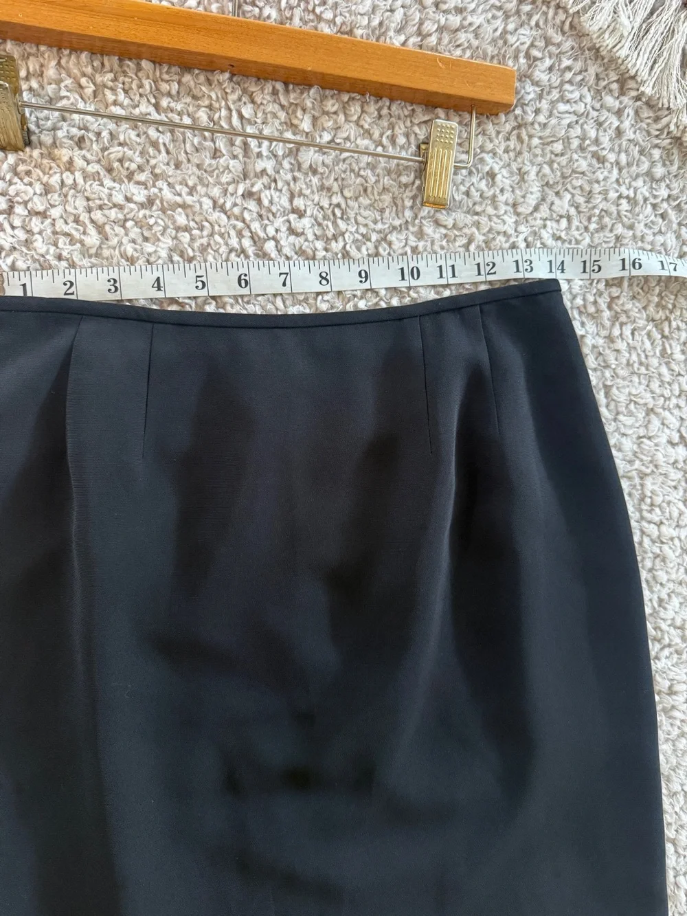 Le Suit Petite 6P Black Pleated Hem Skirt Lined Career Office Midi Pencil Skirt